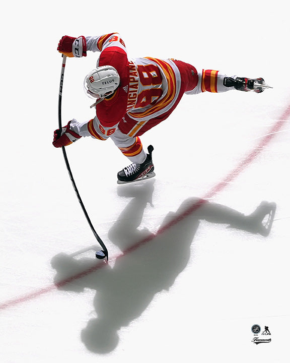 Pre-Order - Andrew Mangiapane Autographed Calgary Flames Away 8x10 Photo