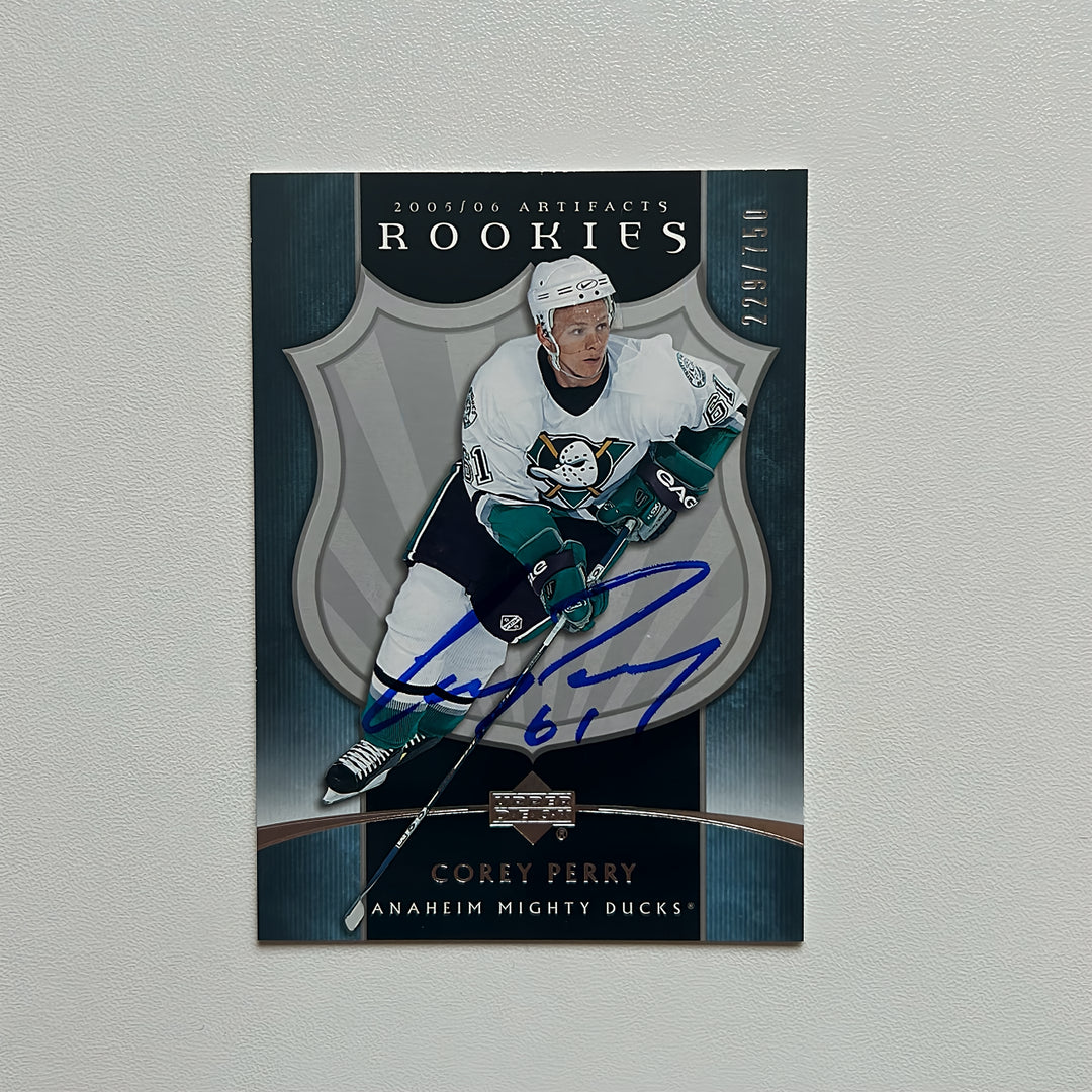 2005-06 UD Artifacts #201 COREY PERRY Autoraphed Rookie Card - #/750