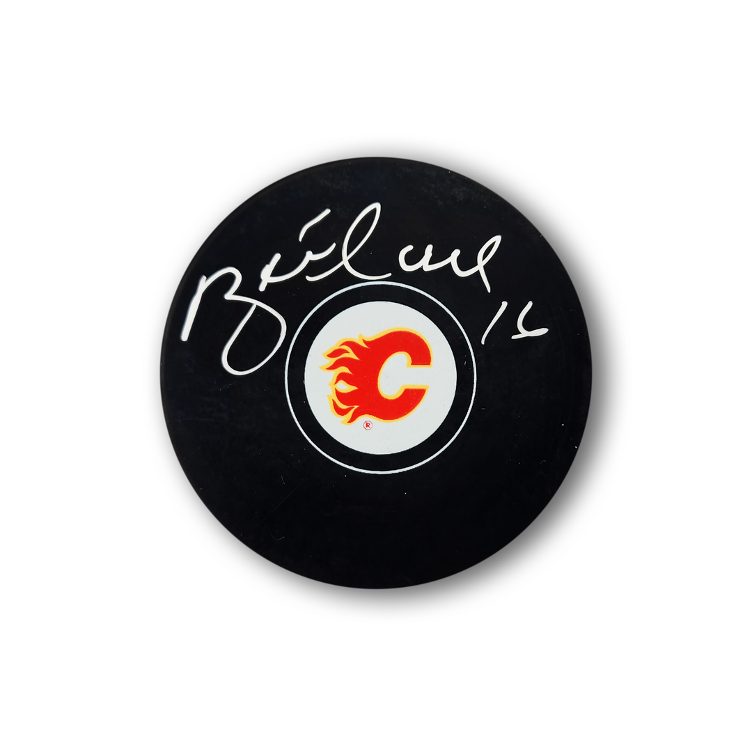 Brett Hull Autographed Calgary Flames Hockey Puck