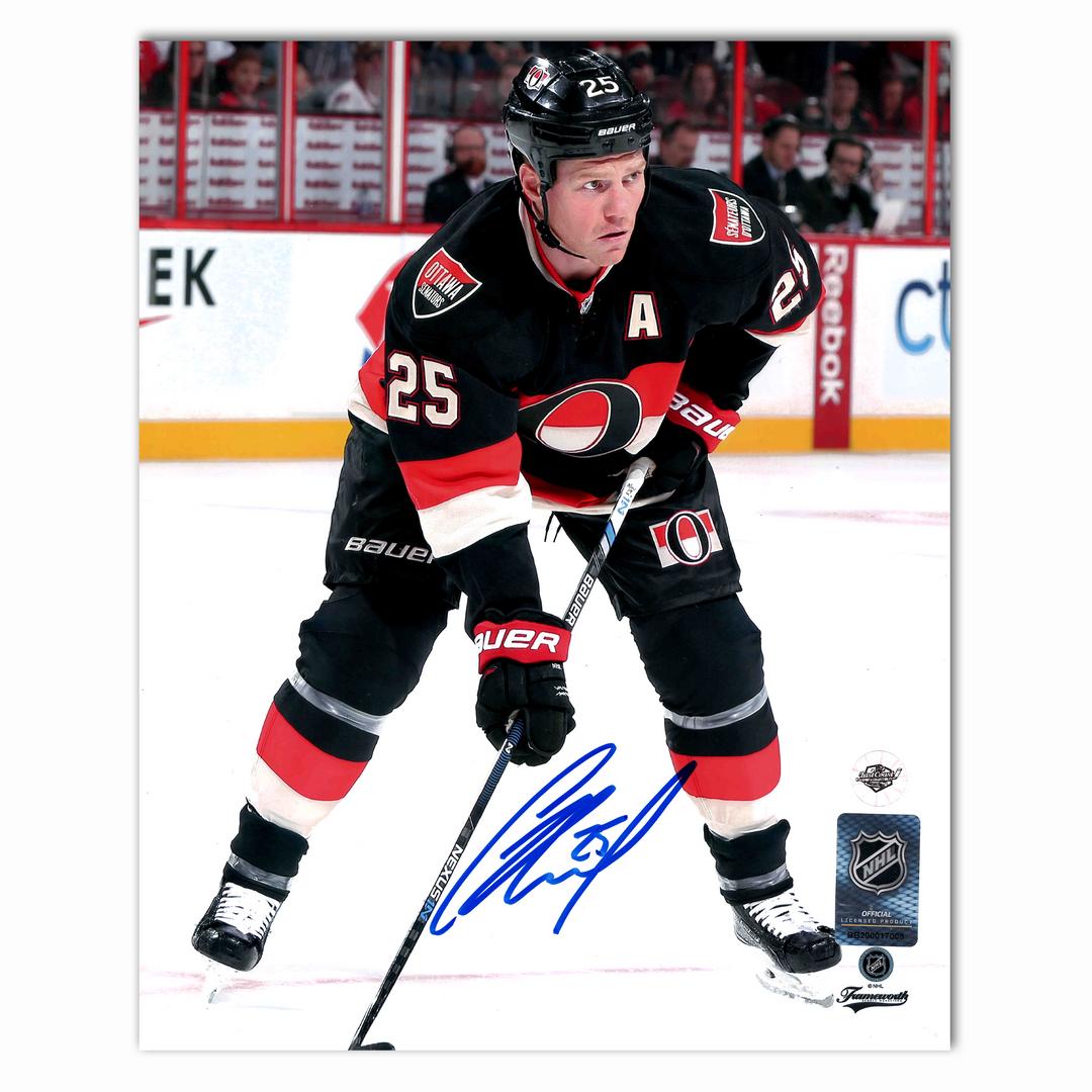 Chris Neil Autographed Ottawa Senators Alternate 8x10 Photo