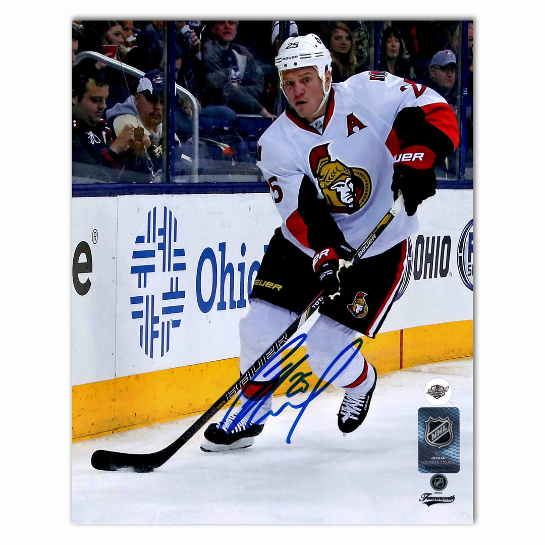 Chris Neil Autographed Ottawa Senators Away 8x10 Photo