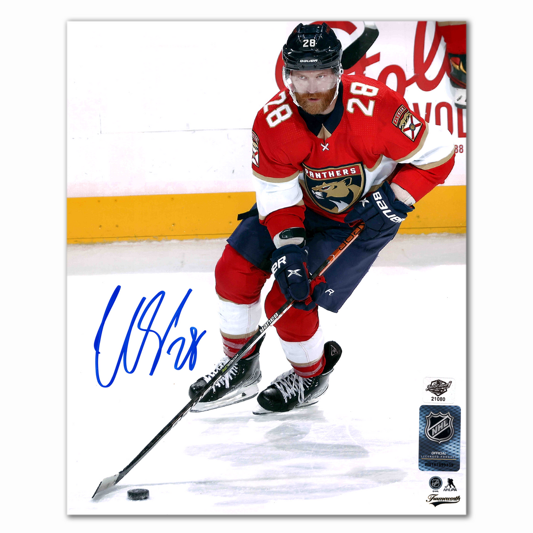 Claude Giroux Autographed Florida Panthers Home 8x10 Photo
