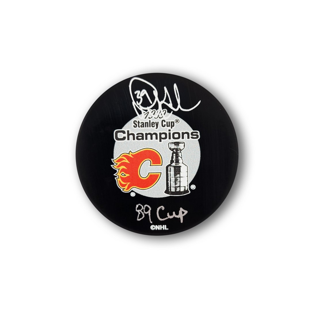 Doug Gilmour Autographed Calgary Flames 1989 Stanley Cup Hockey Puck Inscribed 1989 Cup