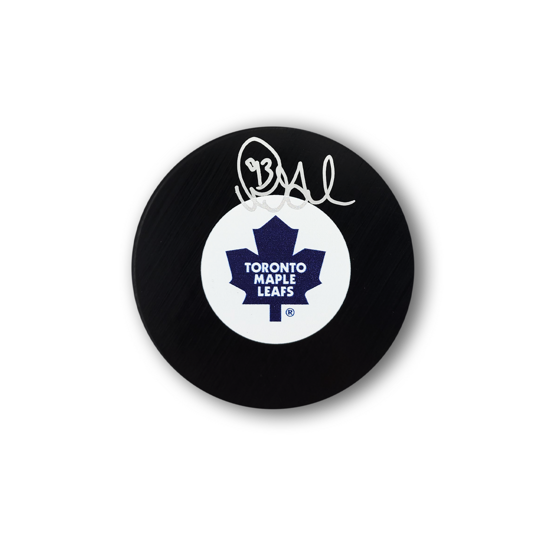 Doug Gilmour Autographed Toronto Maple Leafs Hockey Puck (Old Logo)