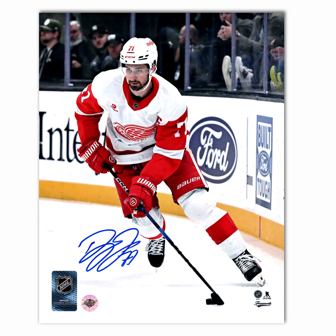 Dylan Larkin Autographed Detroit Red Wings Away 8x10 Photo