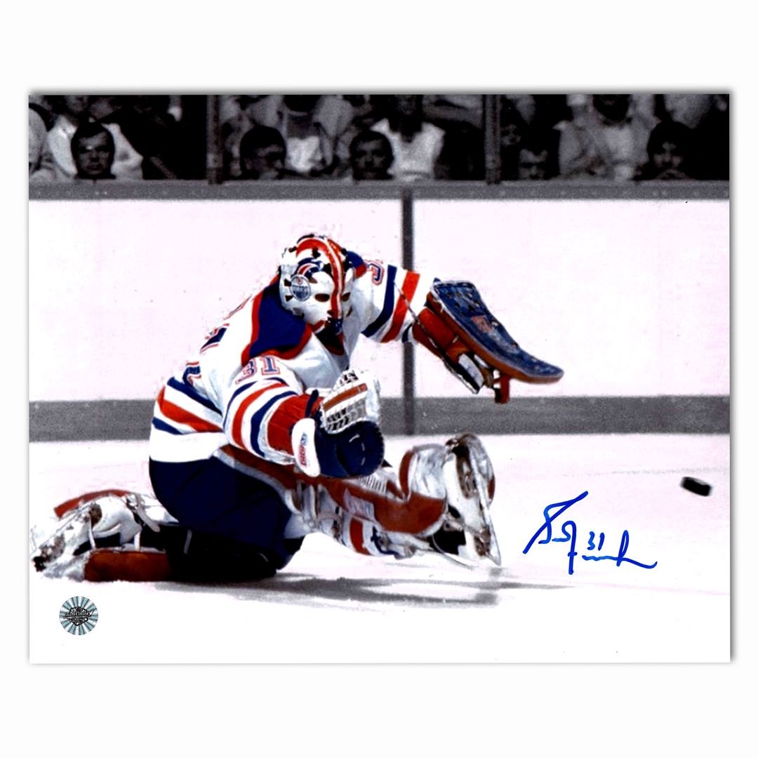 Grant Fuhr Autographed Edmonton Oilers Away Horizontal 8x10 Photo (Black and White)