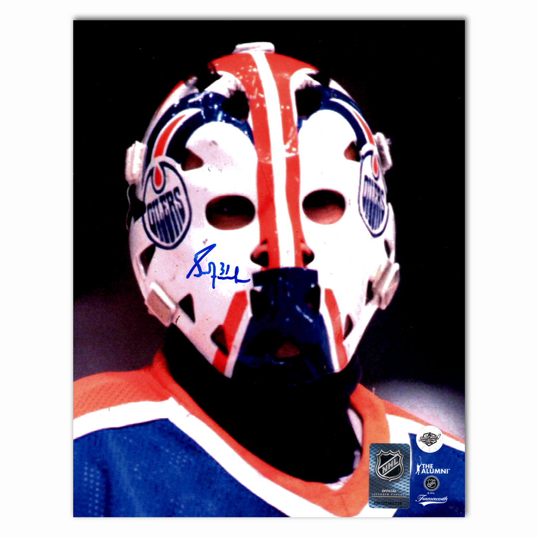 Grant Fuhr Autographed Edmonton Oilers Home Close Up 8x10 Photo