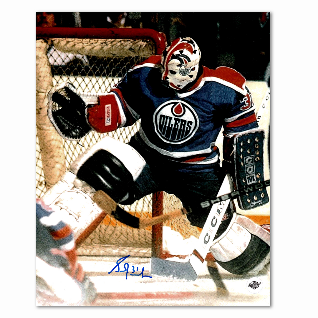 Grant Fuhr Autographed Edmonton Oilers Home 8x10 Photo (Kick Save)