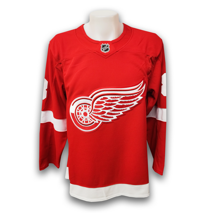 Igor Larionov Autographed Detroit Red Wings Home Fanatics Premium Jersey