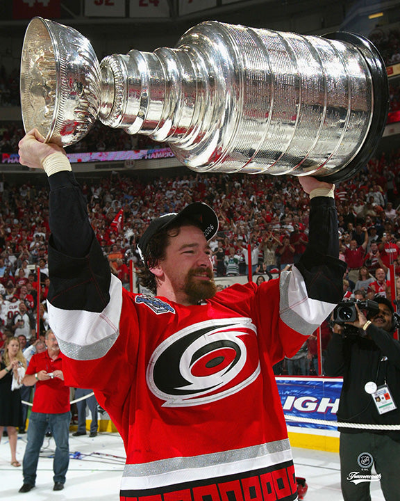 Pre-Order - Justin Williams Autographed Carolina Hurricanes 2006 Stanley Cup 8x10 Photo