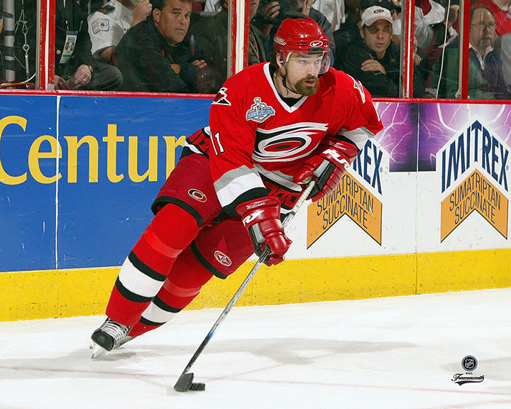 Pre-Order - Justin Williams Autographed Carolina Hurricanes Home Horizontal 8x10 Photo