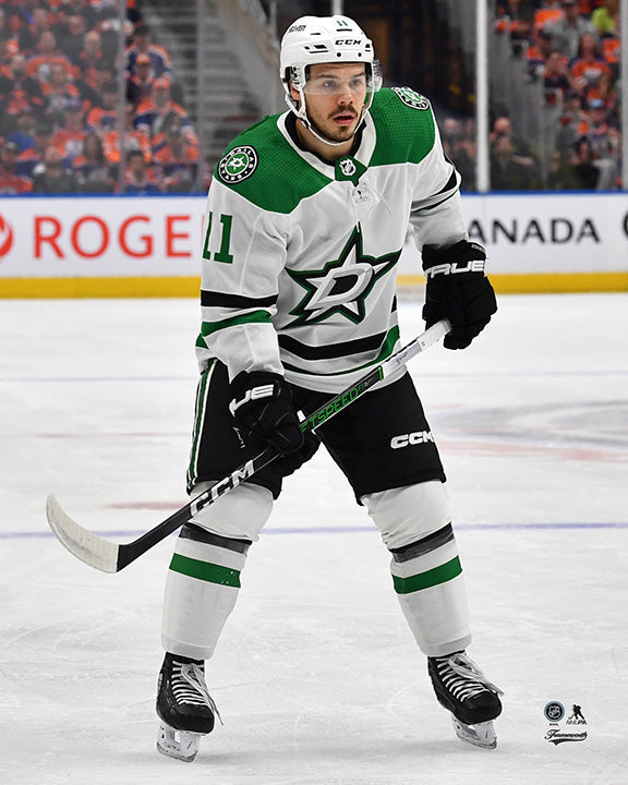 Pre-Order - Logan Stankoven Autographed Dallas Stars Away 8x10 Photo
