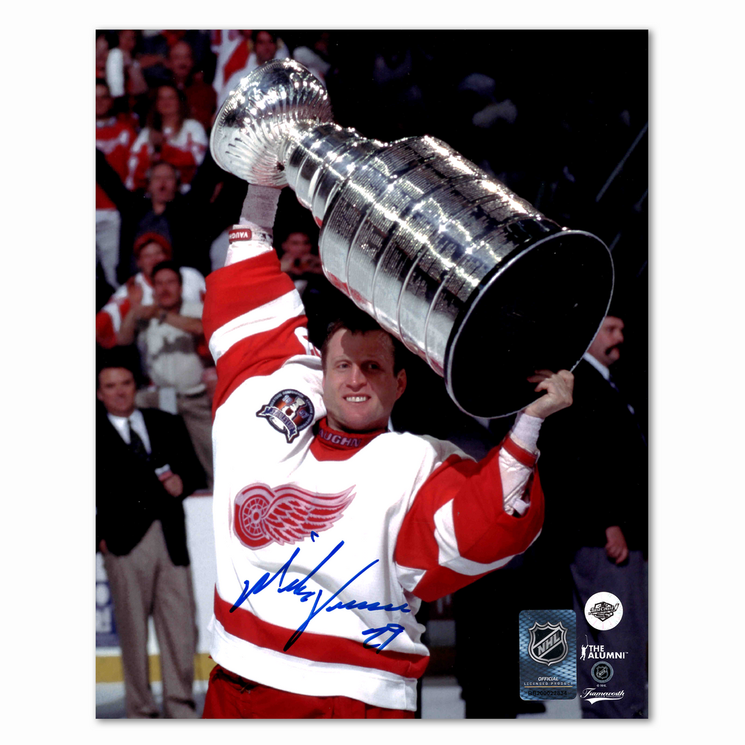 Mike Vernon Autographed Detroit Red Wings Stanley Cup 8x10 Photo (2)