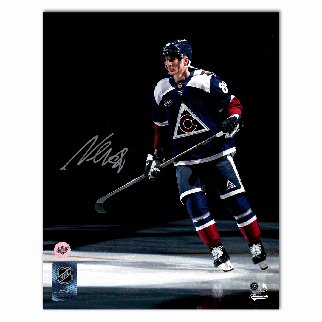 Martin Necas Autographed Colorado Avalanche Alternate 8x10 Photo