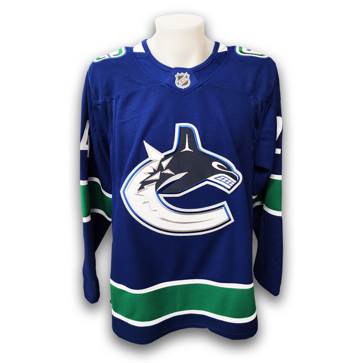 Pius Suter Autographed Vancouver Canucks Home Fanatics Premium Jersey
