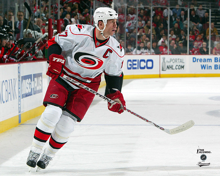 Pre-Order - Rod Brind'Amour Autographed Carolina Hurricanes Away Horizontal 8x10 Photo