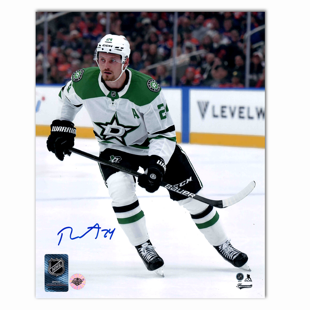 Roope Hintz Autographed Dallas Stars Away 8x10 Photo
