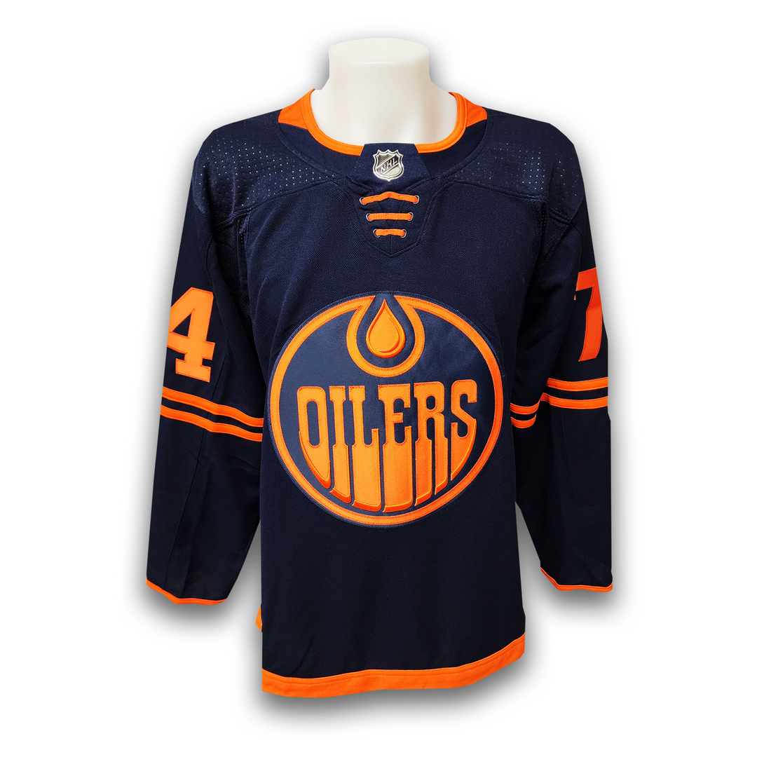 Stuart Skinner Autographed Edmonton Oilers Alternate Adidas Jersey 4x Inscribed