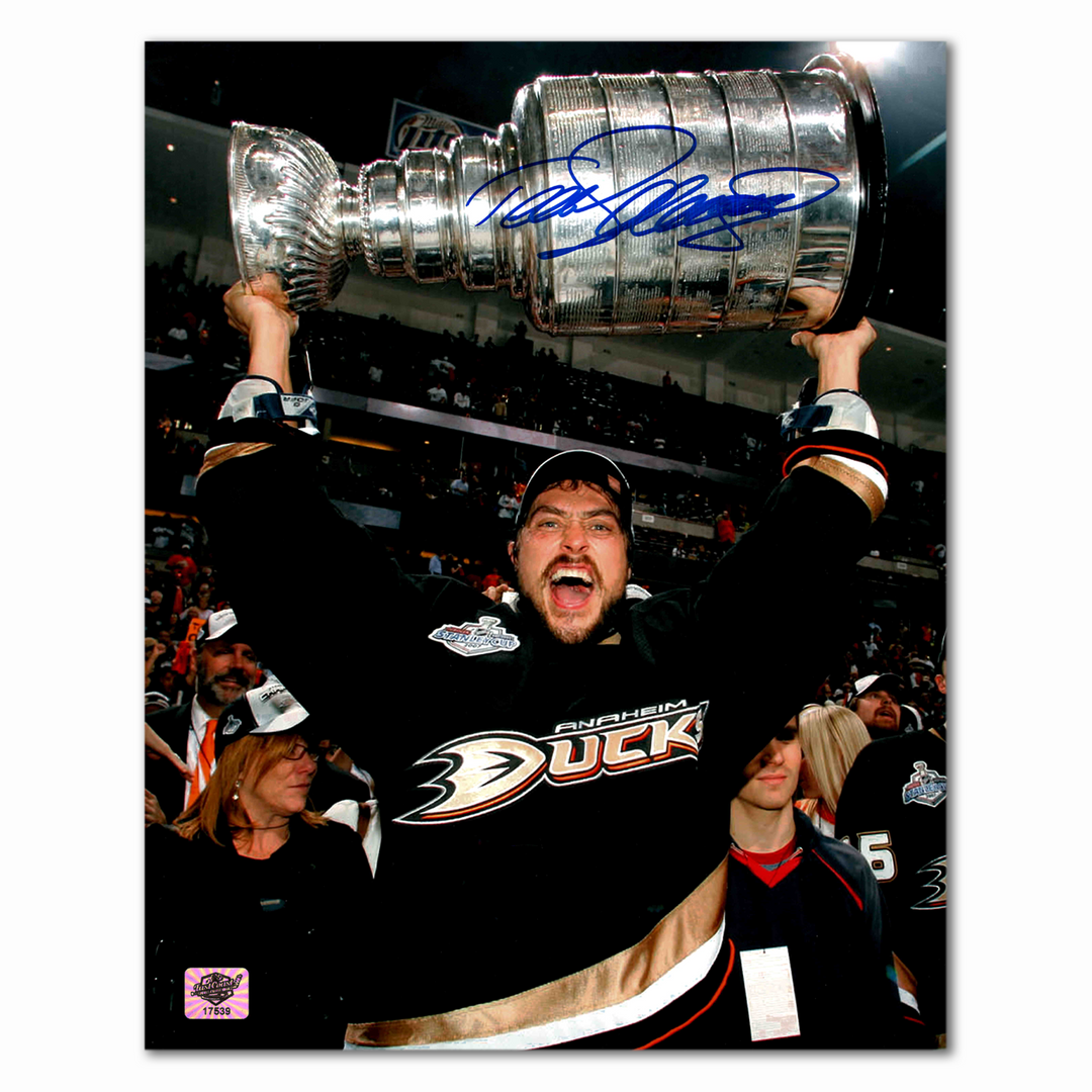 Teemu Selanne Autographed Anaheim Ducks 2007 Stanley Cup Champs 8x10 Photo